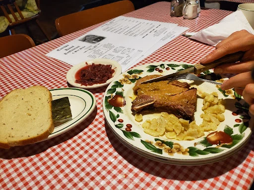 Europa Haus Restaurant and Bier Stube photo 4